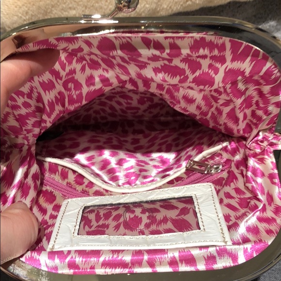 Guess clutch - Picture 3 of 4